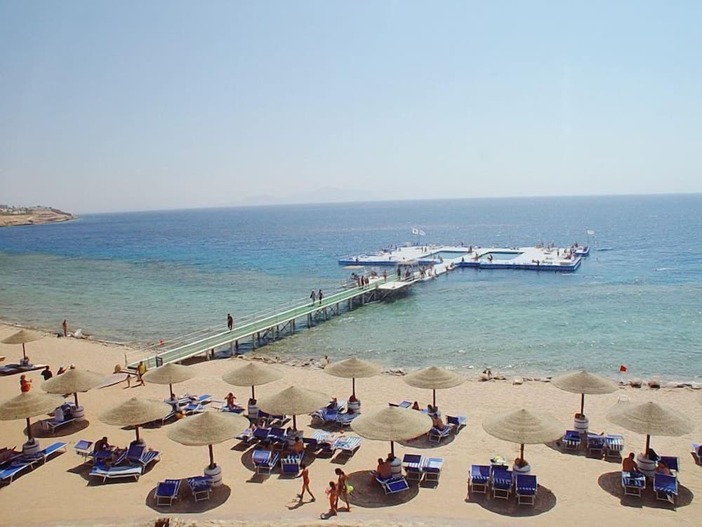 Domina Coral Bay Vacation House