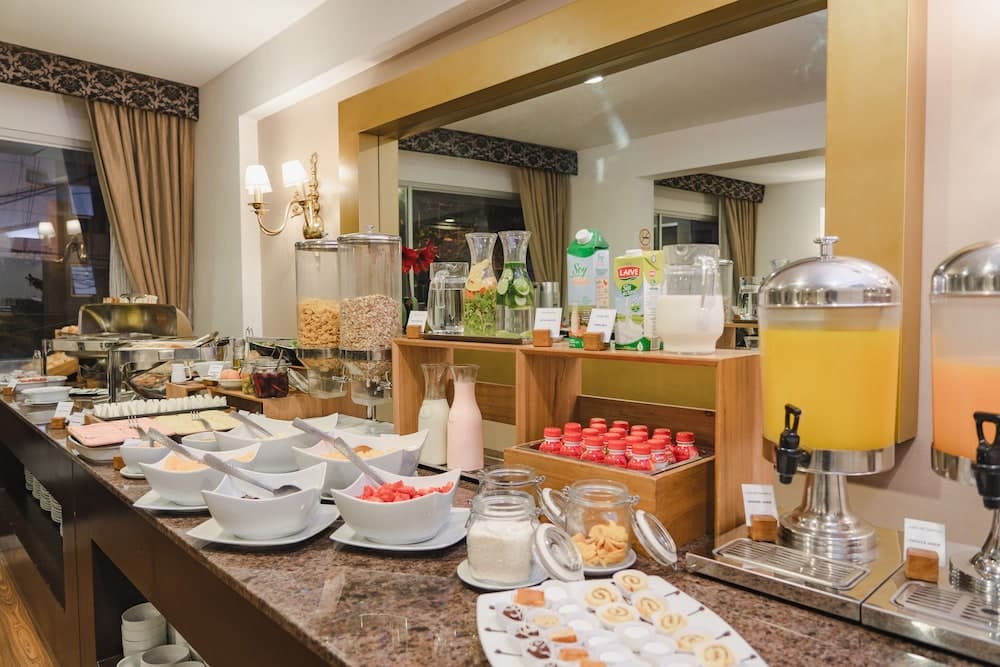 Açık büfe kahvaltı