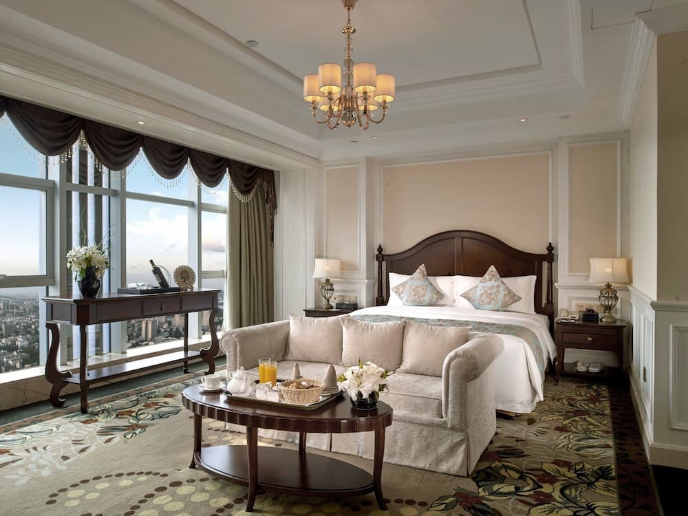 Yinxin Century Hotel