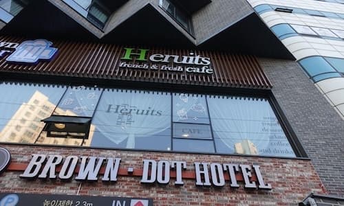 Brown Dot Hotel Masan