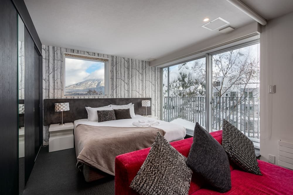 Kira Kira Suites by H2 Life