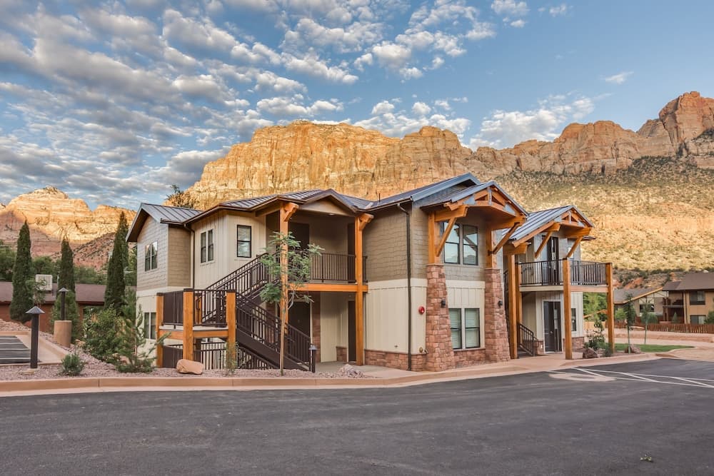 Watchman Villas