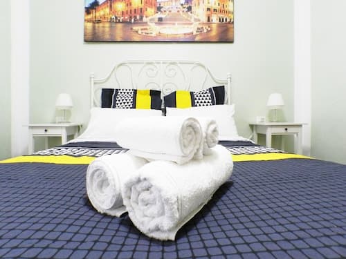 Longhi Holidays House