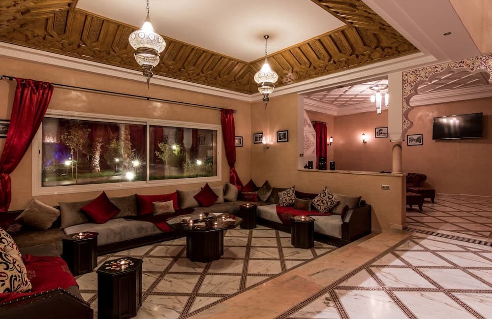 Lobi dinlenme salonu