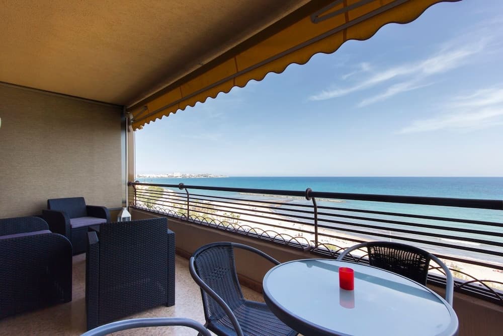 Little Sunny House 2