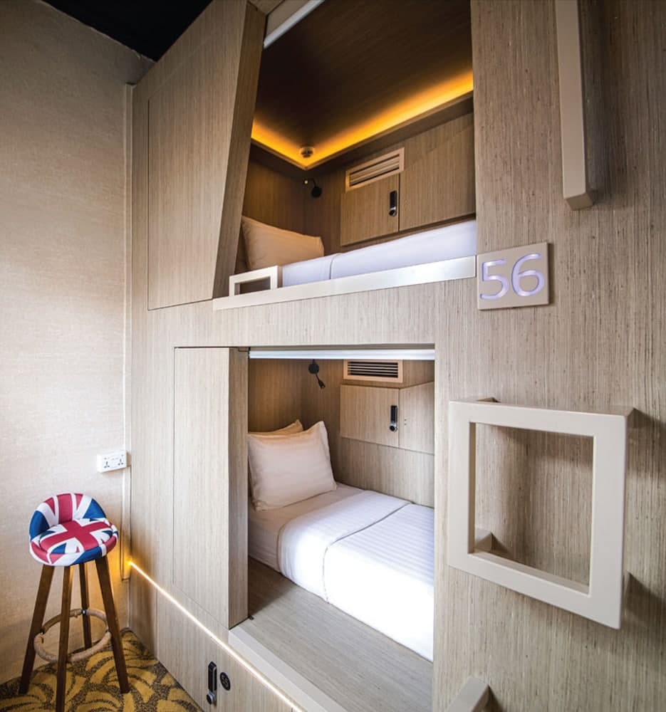 CUBE Boutique Capsule Hotel @ Kampong Glam