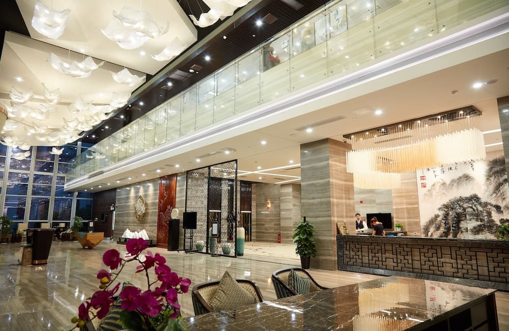 The Thousand Lantern Lake Hotel