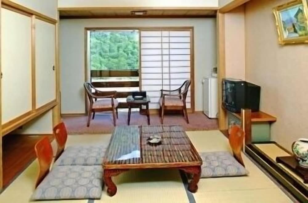Kamikouchi Onsen Hotel