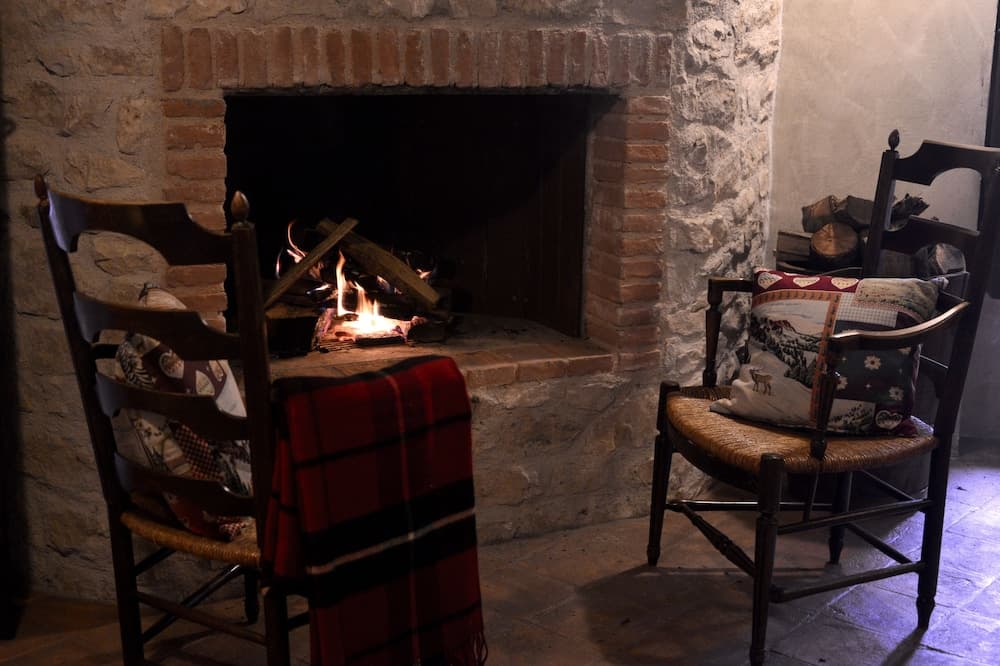 Robur Marsorum Albergo Diffuso