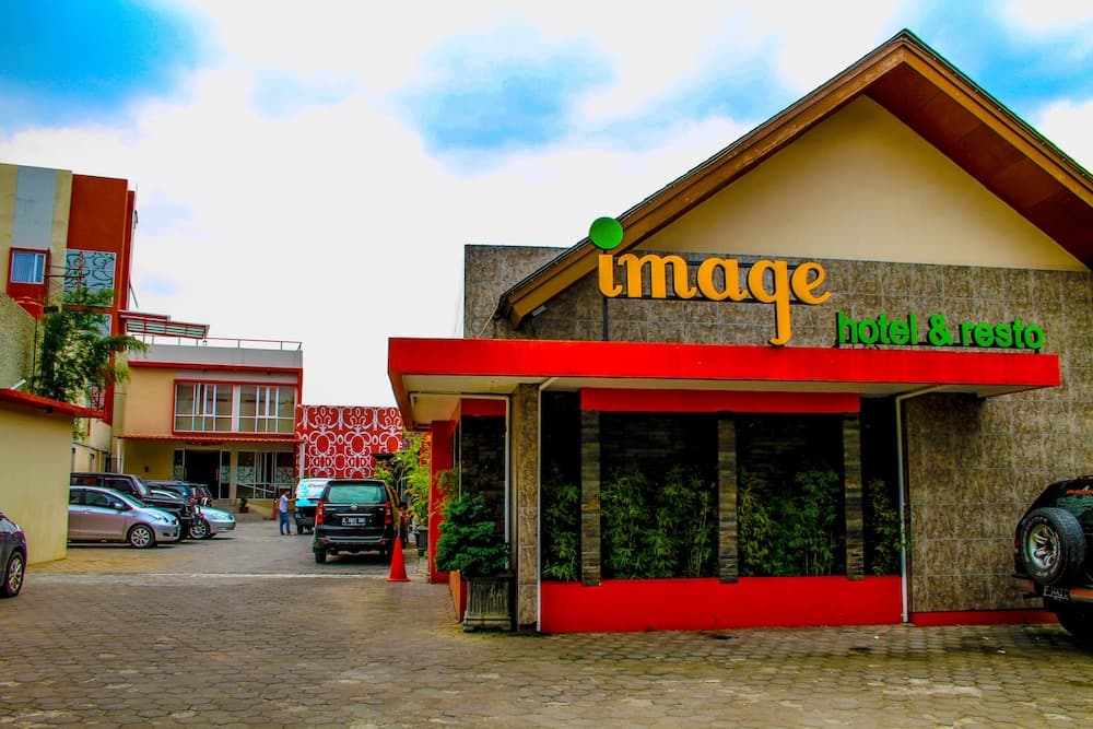 Image Hotel & Resto