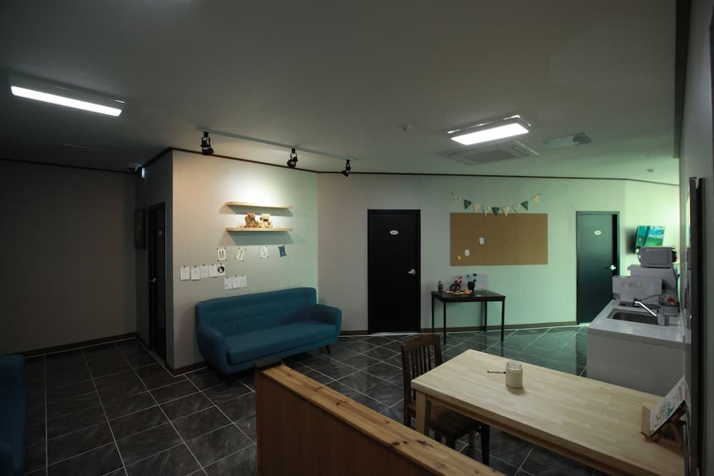 Lobi dinlenme salonu