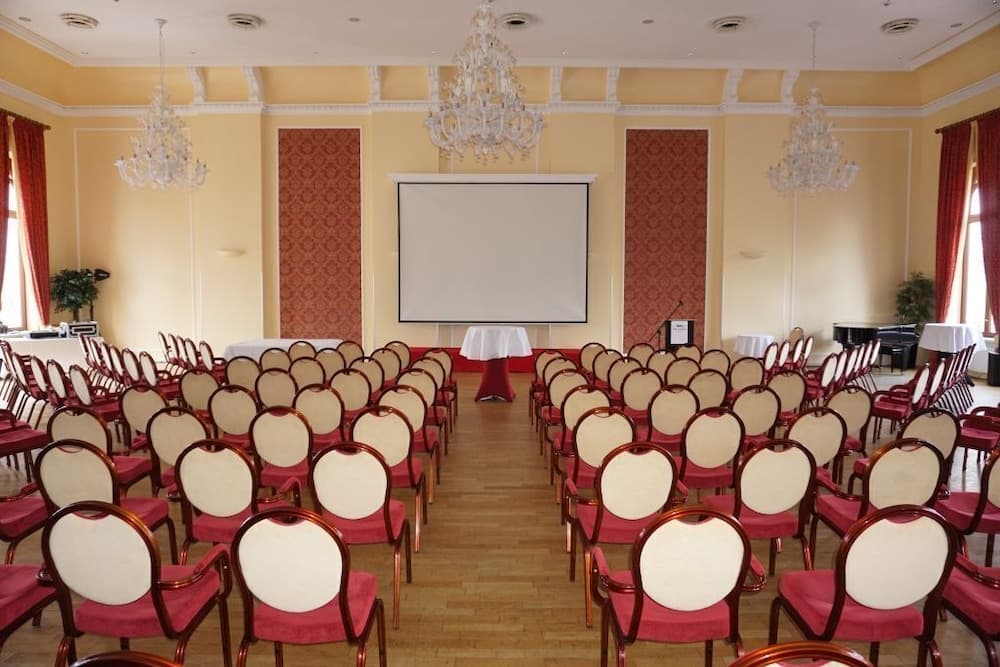 Toplantı salonu/imkânları