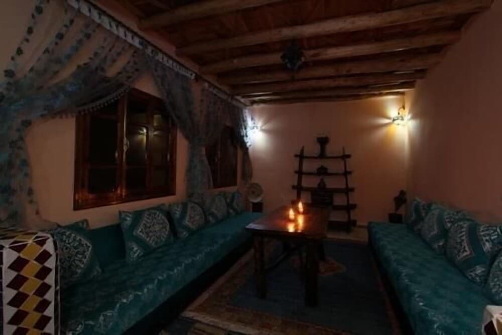 Lobi oturma alanı