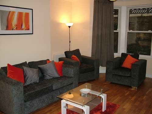 Stratford Apartment