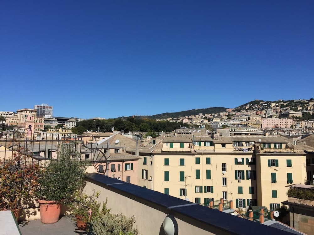 JOIVY Franci's House