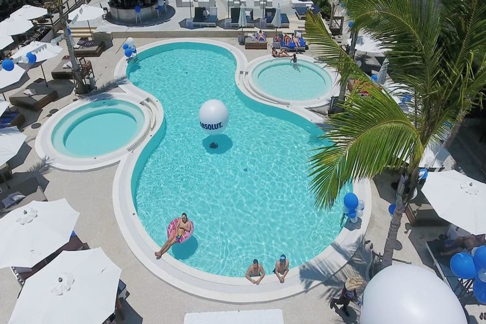 Combo Beach Hotel Samui