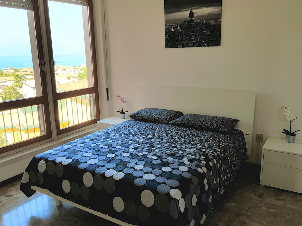 Bright Apartments Desenzano - Cavour Lake View 1