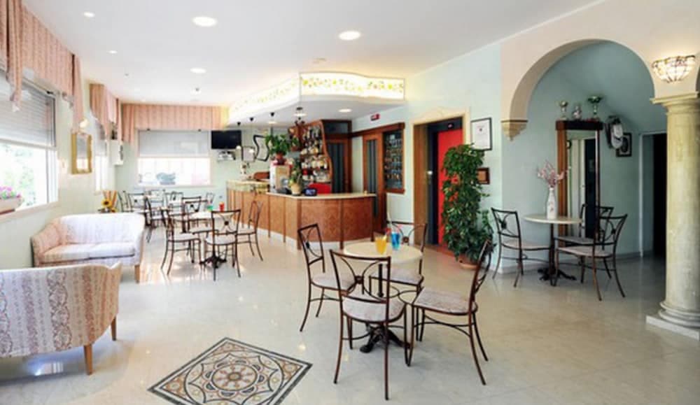 Hotel Anita