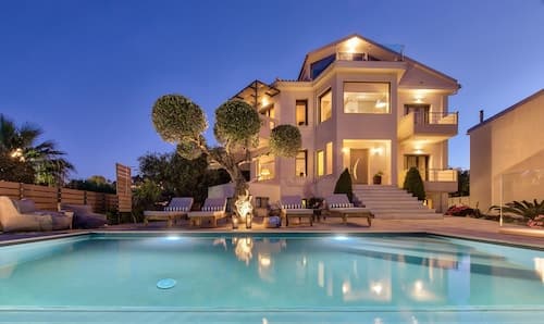 Pasithea Elegant Villa