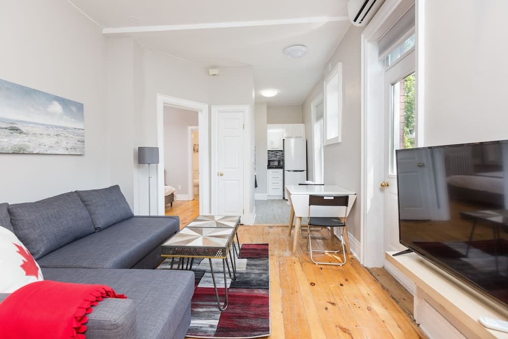 Applewood Suites - The Annex Lofts