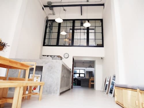 The Companion - Hostel