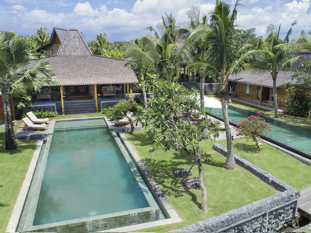 Mannao Estate by Villa Finder