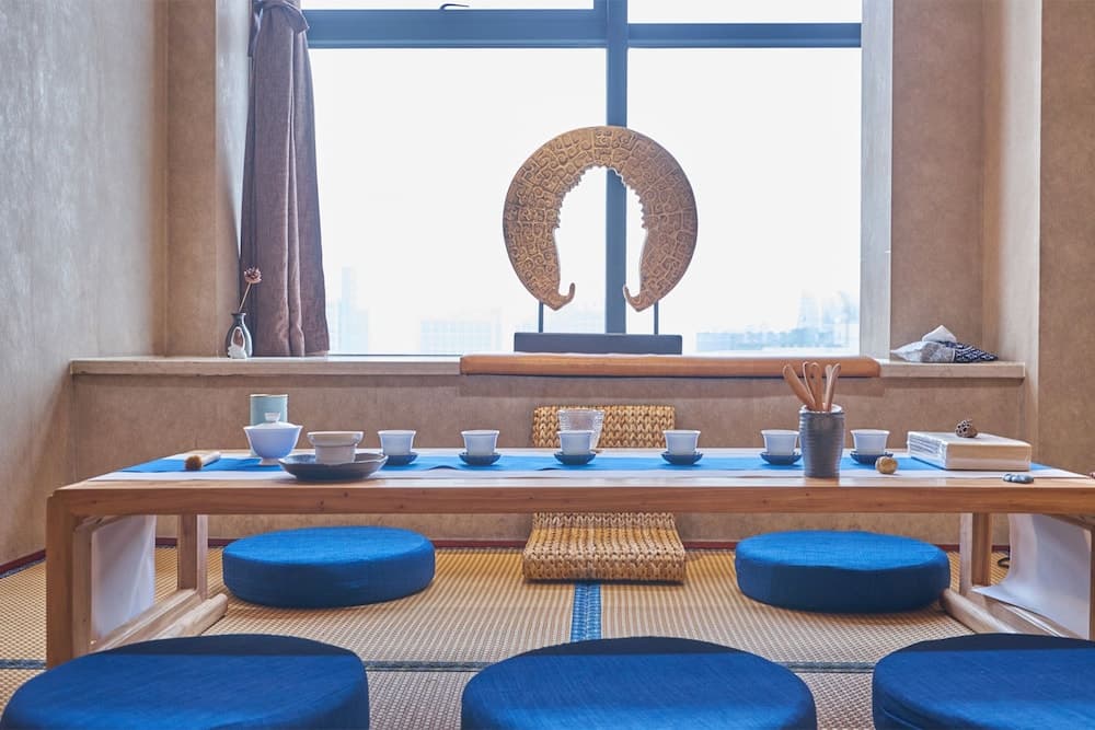 Summer Flower Apartment