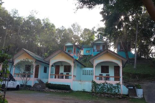 Giant Bungalow