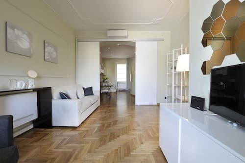 At Home Heart of Milan - Design Duomo Apartment
