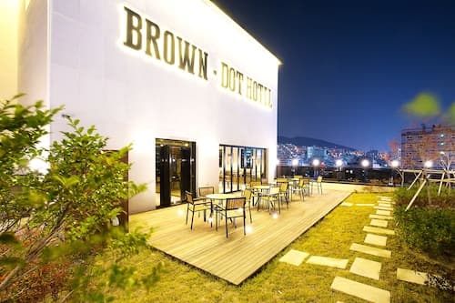 Brown Dot Busan Station Sky Garden