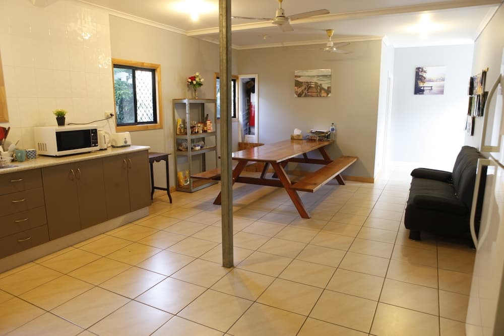 Happytourcairns Sharehouse