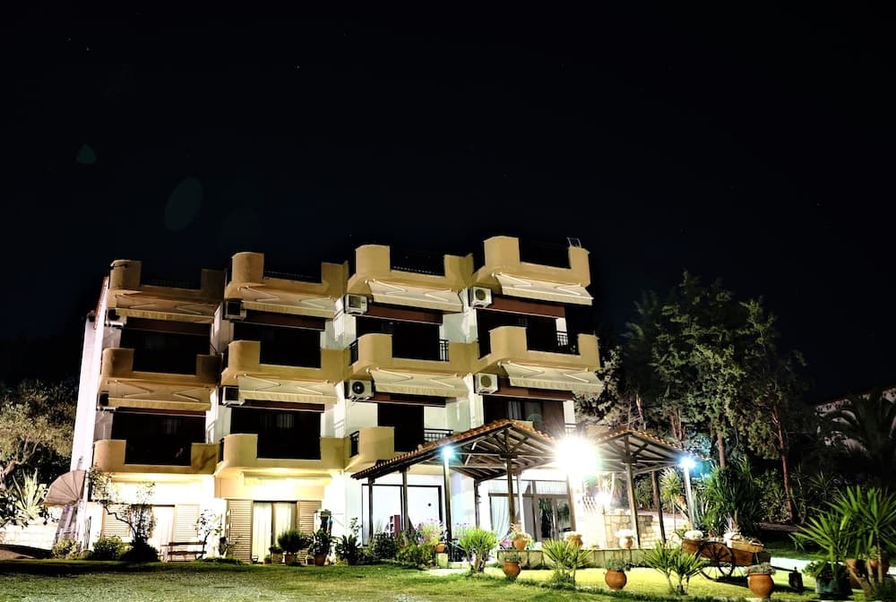 Konaklama yerinin ön cephesi