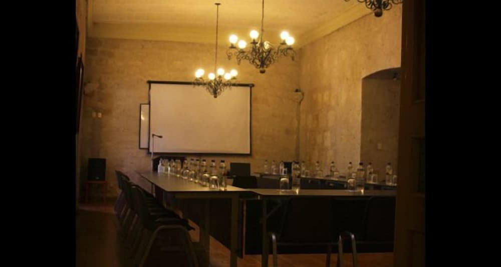 Toplantı salonu/imkânları