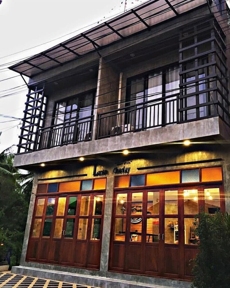Lanta Chaolay Hostel