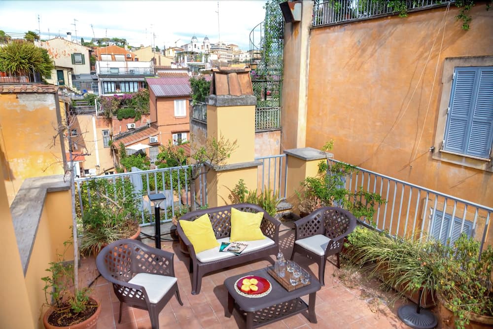 Rent In Rome - Vittoria Terrace