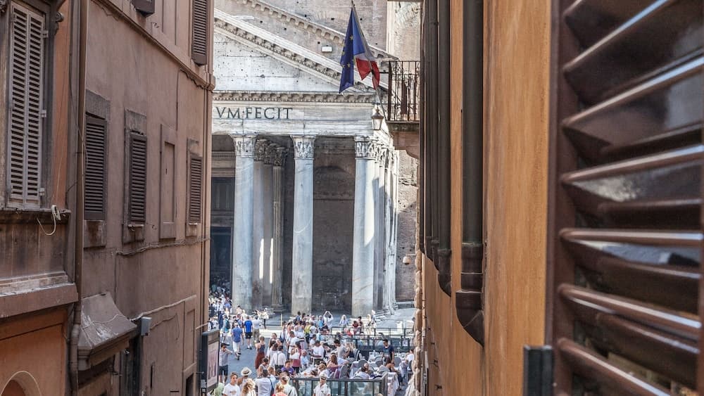 Rental in Rome Rondanini View