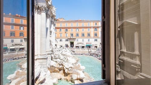 Rental in Rome Crociferi 1