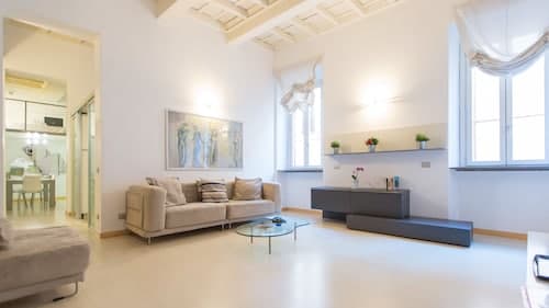 Rental in Rome Bernini Square