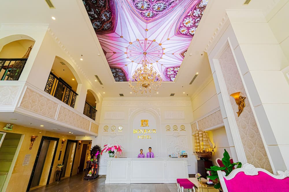 Bonjour Nha Trang Hotel