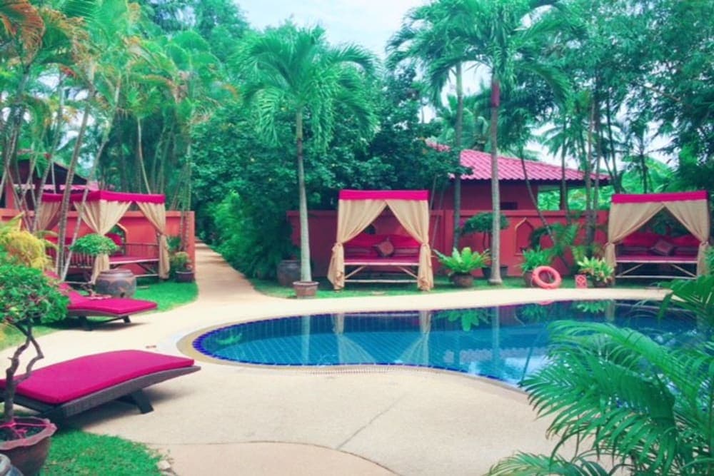 Sazana Villa Resort