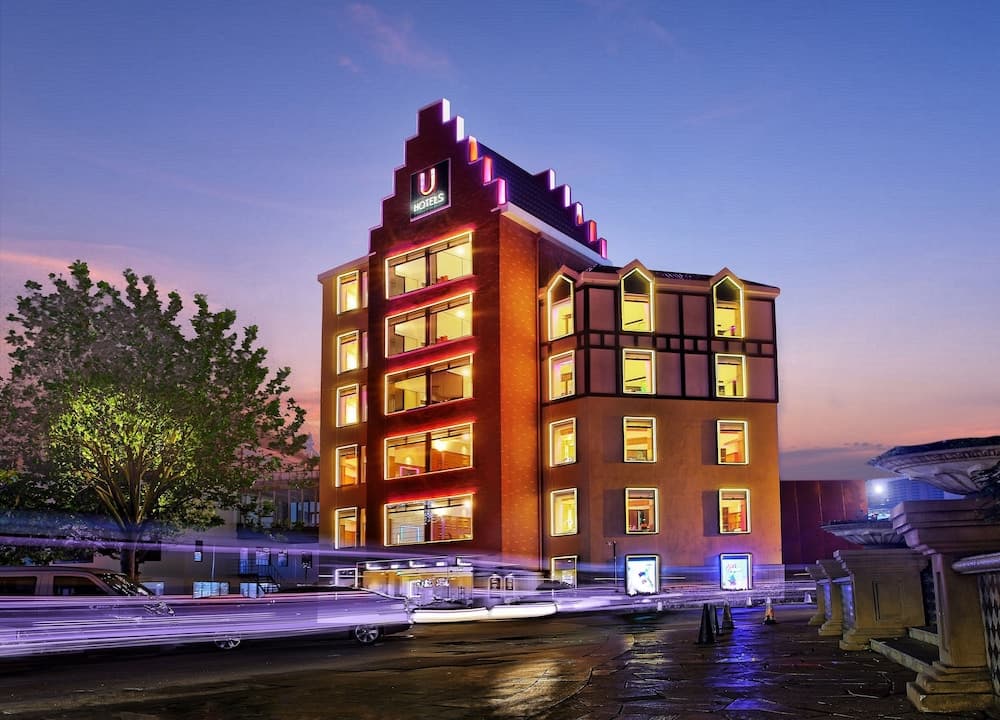 U Hotels