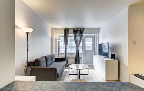 Destination Stays McGill Plaza DT MTL