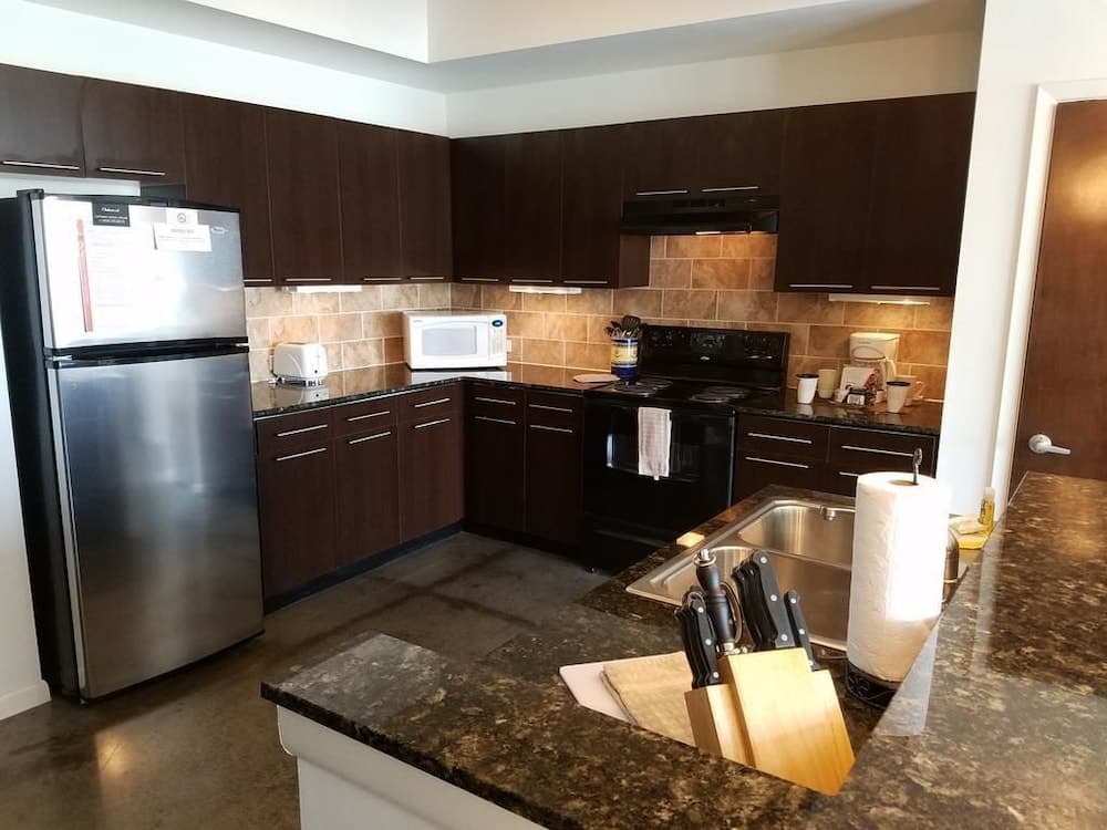 Oakwood at Amli on 2nd