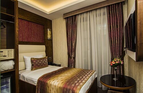 Vertu Hotel