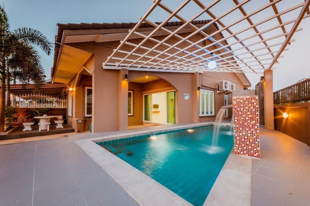 Bansansabuay Hua Hin Pool Villas