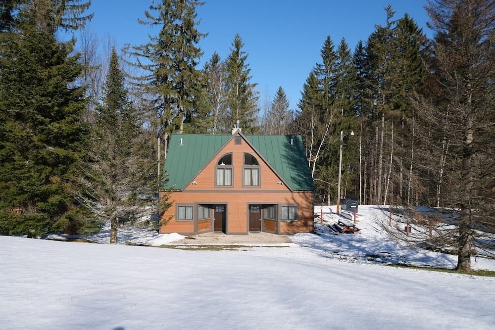 Ski in & out Spruce Glen Townhomes on Great Eastern Trail
