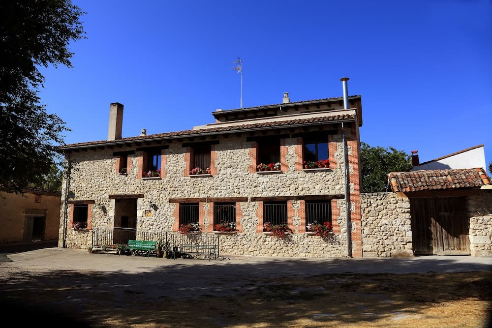 Hotel Rural Tirontillana