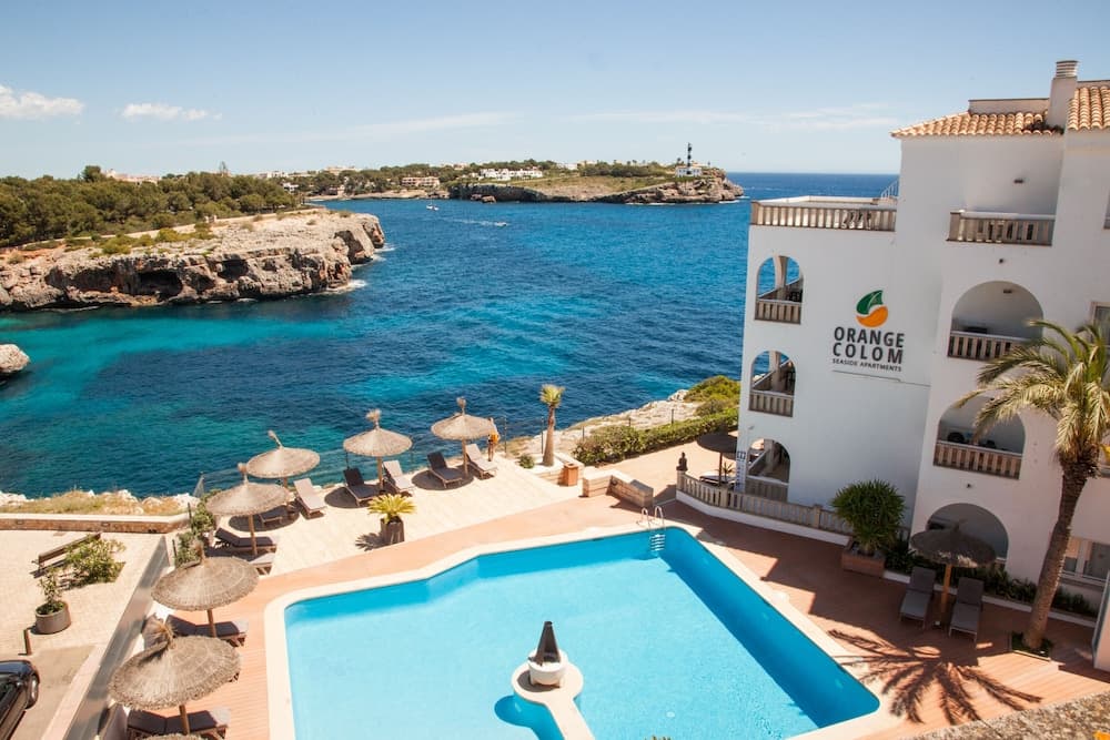 Orange Colom Seaside Apartments