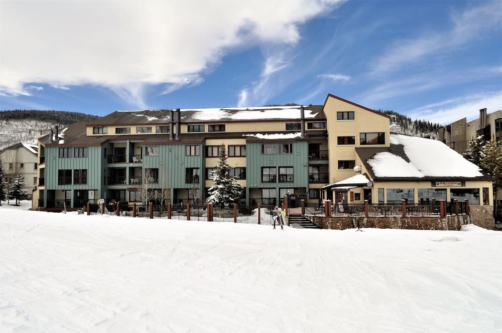 Fox Pine Lodge 3 Bed 3 Bath