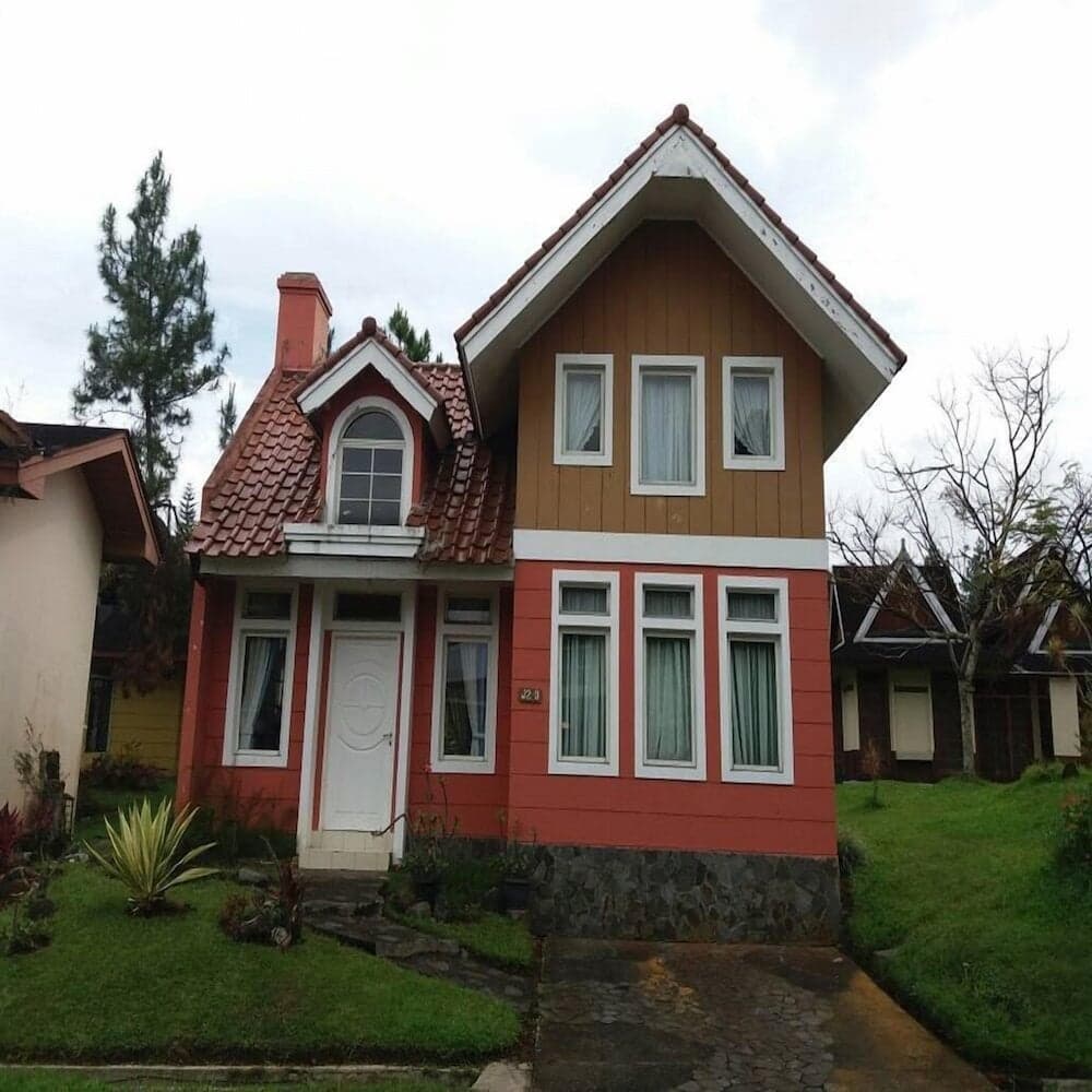 Villa Kota Bunga Sakura